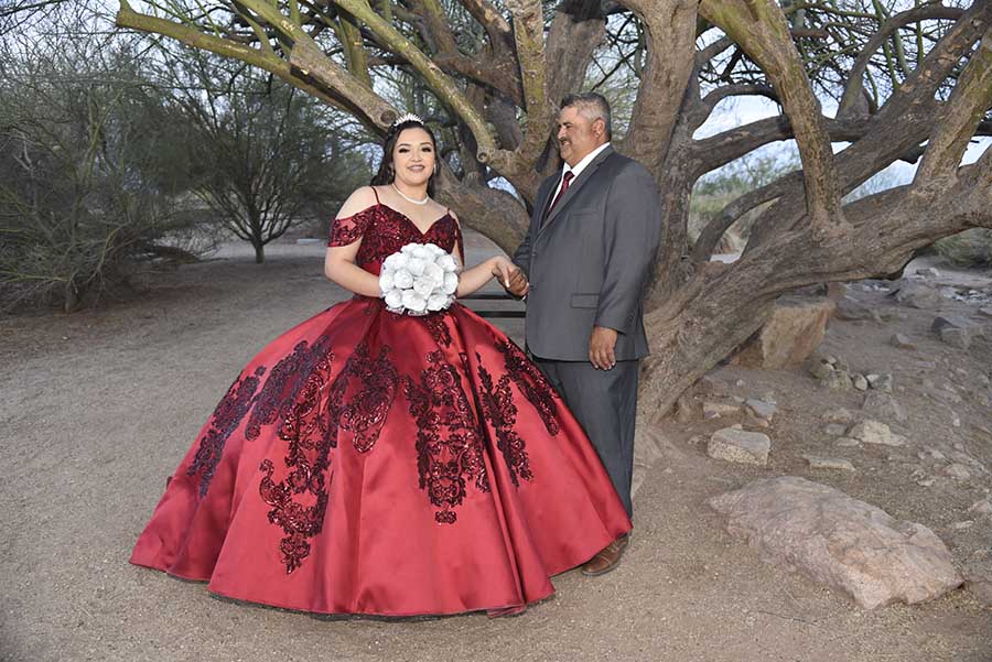 Videos para quinceañera: ¡Convierte tus XV años en una película!