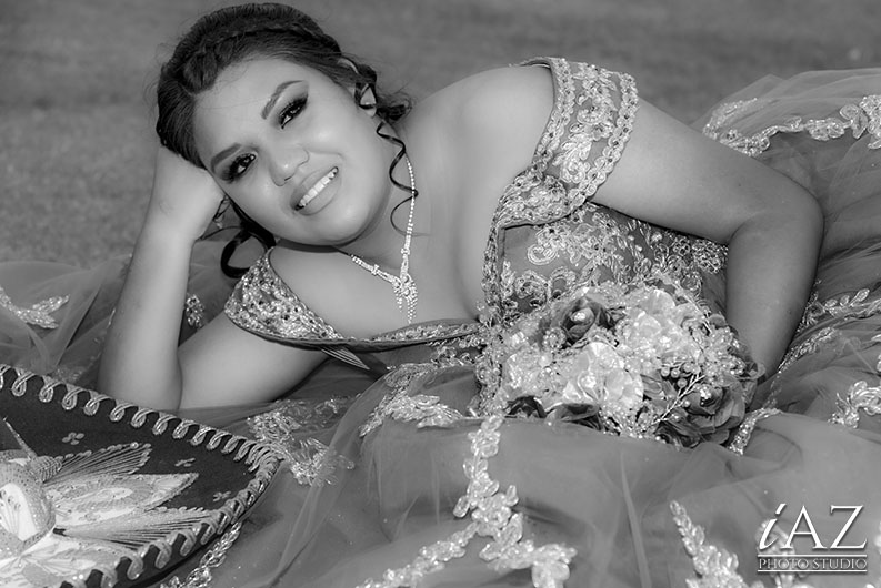 Fotógrafo creativo para bella Quinceañera en Mesa, Arizona